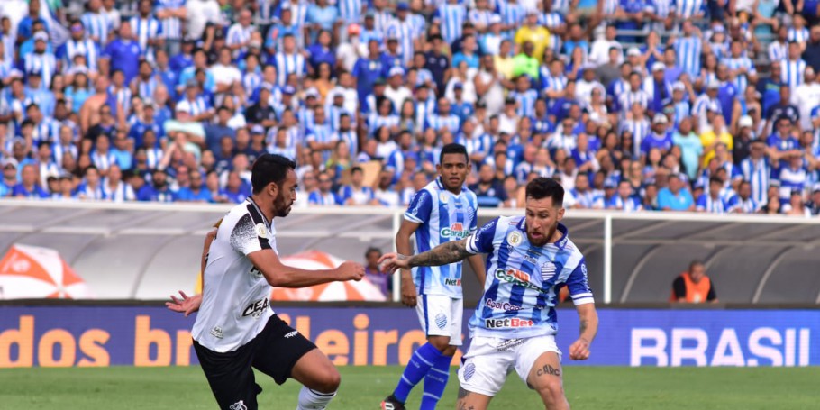 CSA vence Ceará e empurra Fluminense de volta à zona de rebaixamento do Brasileirão