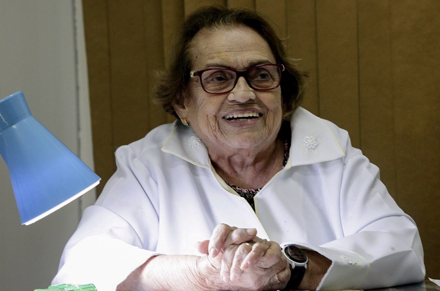 Aos 91 anos, morre a farmacêutica, professora e cientista Terezinha Rego