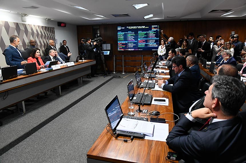 CCJ do Senado aprova mudanças na reforma da Previdência sugeridas por Tasso Jereissati