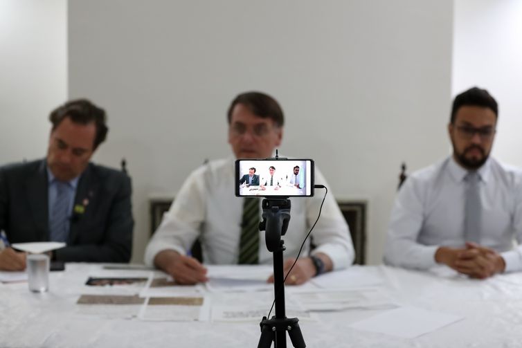 Presidente Jair Bolsonaro nega que os Estados Unidos teriam vetado entrada do Brasil na OCDE