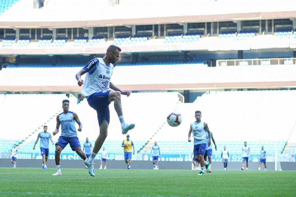 Grêmio se prepara para receber Flamengo, neste que é considerado o jogo do ano