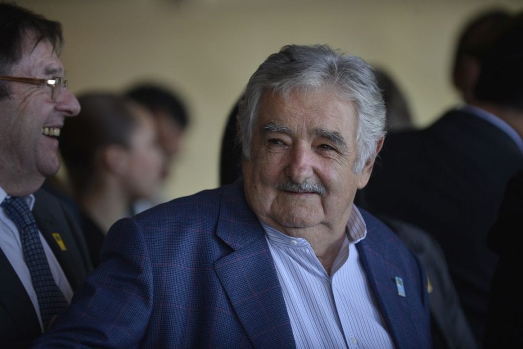 Ex-presidente do Uruguai Pepe Mujica é eleito senador da república