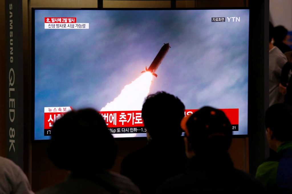 Coreia do Norte teria lançado mais dois mísseis nesta quinta-feira