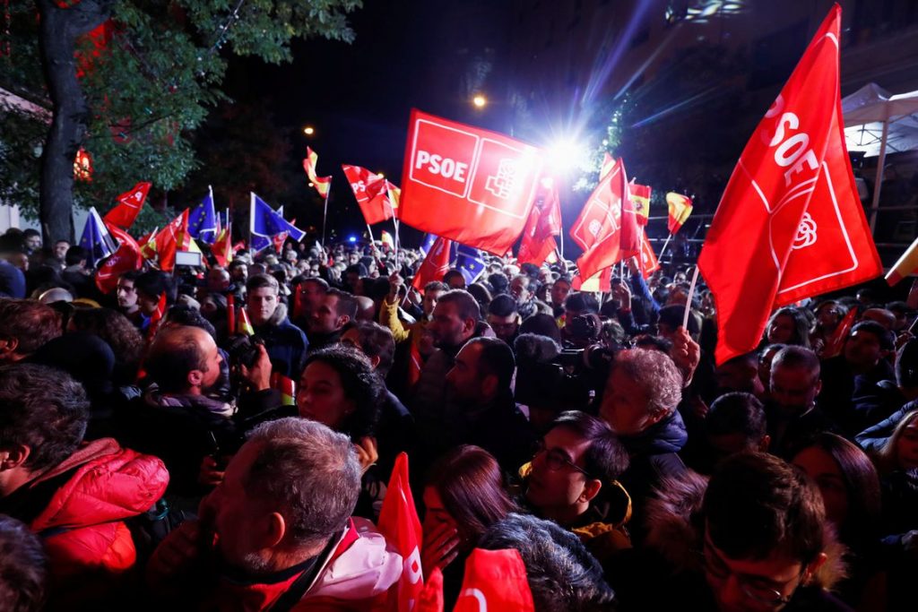 Socialistas vencem eleição na Espanha, mas perdem força política