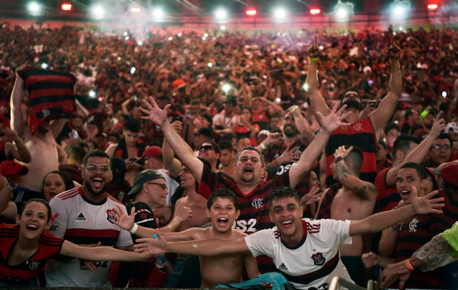 Em apenas 24 horas, torcida do Flamengo comemora a conquista de dois títulos