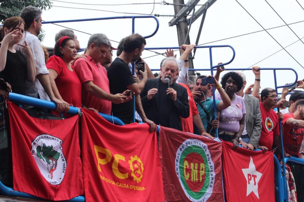 Lula antecipa debate sobre sucessão e diz que esquerda pode vencer em 2022