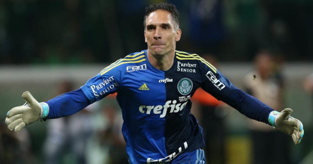‘Apaixonado pelo futebol’, goleiro Fernando Prass anuncia saída do Palmeiras