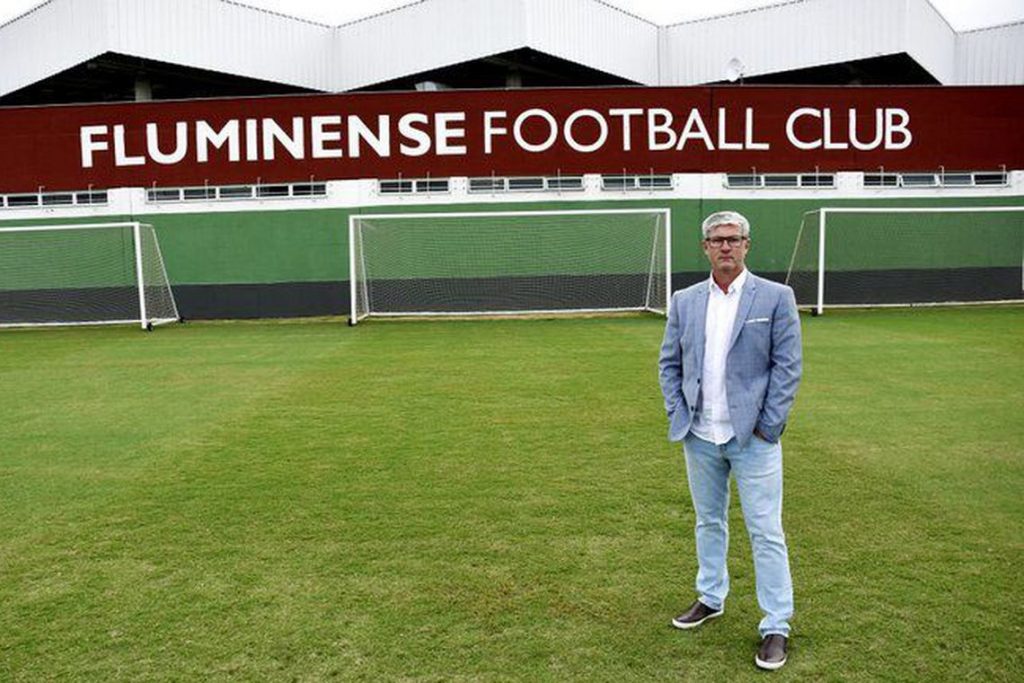 Odair Hellmann vai comandar o Fluminense contra o Bragantino nesta quarta-feira