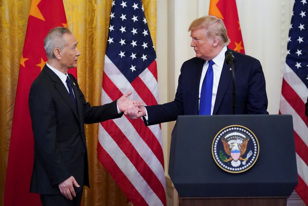 China e Estados Unidos firmam acordo para aproximação comercial
