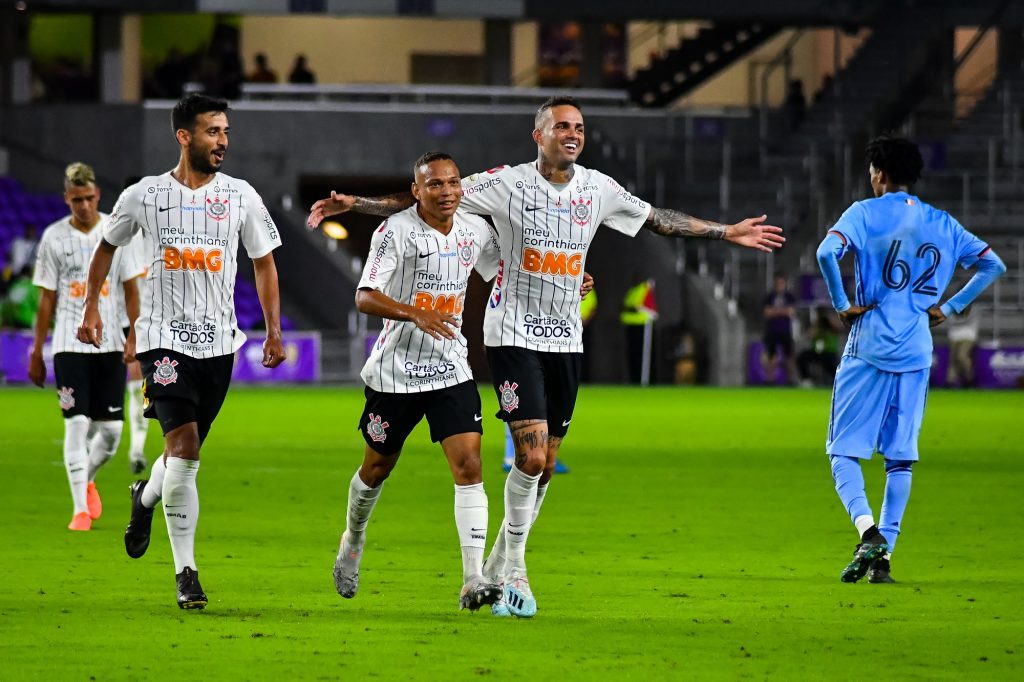 Corinthians estreia na Florida Cup, nos EUA, com uma vitória e dois gols de Luan