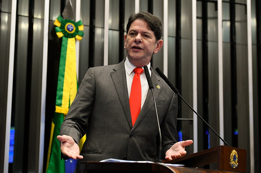 Senadores solidários a Cid Gomes, após atrito com policiais em Sobral