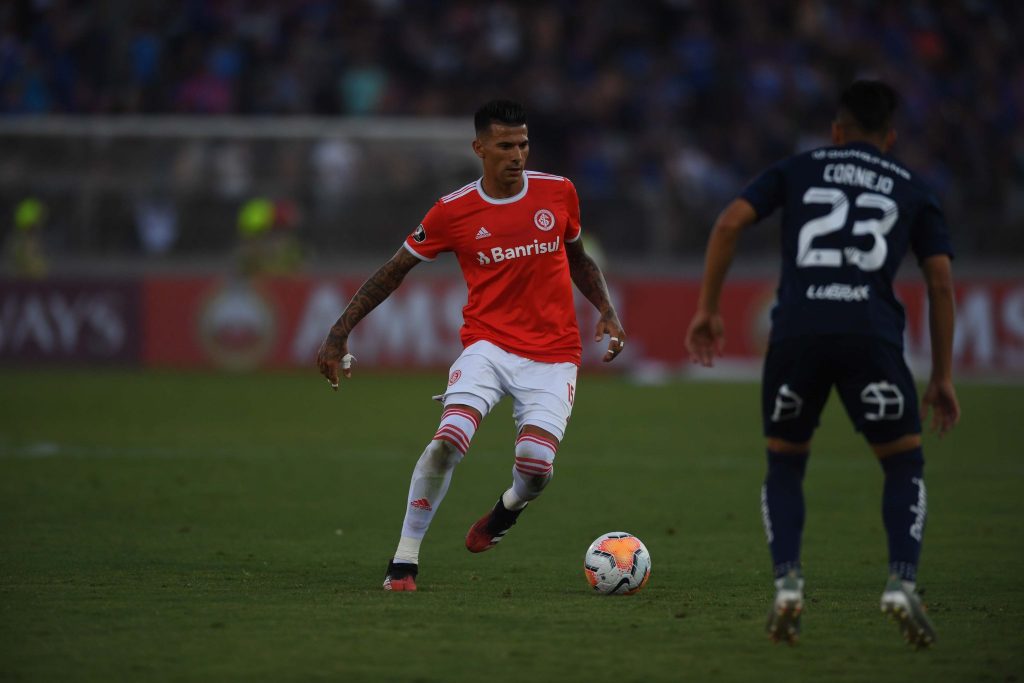 Internacional empata com Universidad de Chile na sua estreia na Copa Libertadores