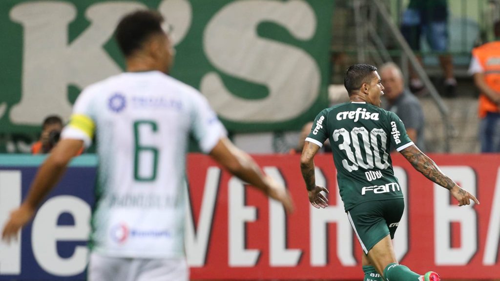Contra o Guarani, Dudu marca em seu 300º jogo pelo Palmeiras assume a liderança