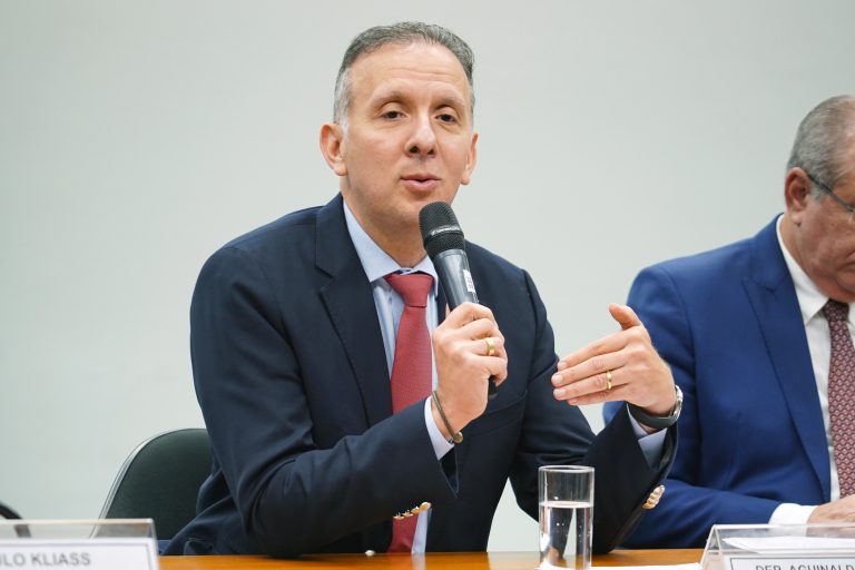 Propostas de reforma tributária da Câmara e do Senado devem ser fundidas em um só texto