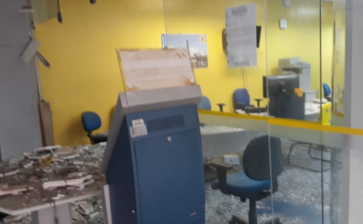 Bandidos explodem agência do Banco do Brasil de Pindaré-Mirim na madrugada deste sábado