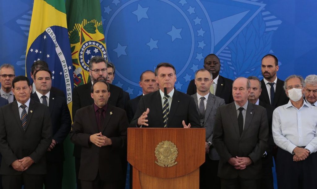 Ao responder a Moro, Bolsonaro diz que se for se submeter a subalternos deixa de ser presidente