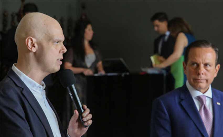 Bruno Covas autoriza cloroquina em São Paulo e manda aumentar estoque do medicamento