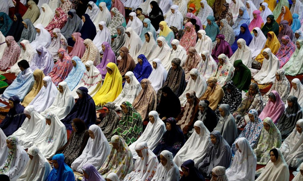 Líder supremo do Irã sugere cancelamento de reuniões durante Ramadã