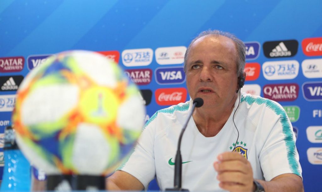 Vitima de cancer, morre, aos 63 anos, Vadão, ex-treinador da Seleção Brasileira de Futebol Feminino