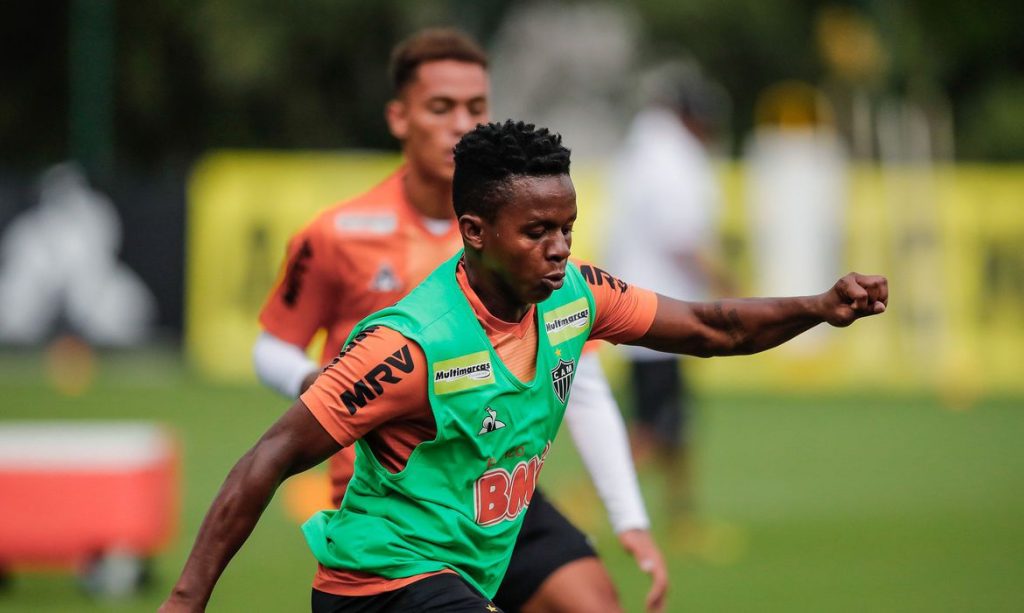 Equatoriano Cazares, meia-atacante do Atlético Mineiro, testa positivo para coronavirus