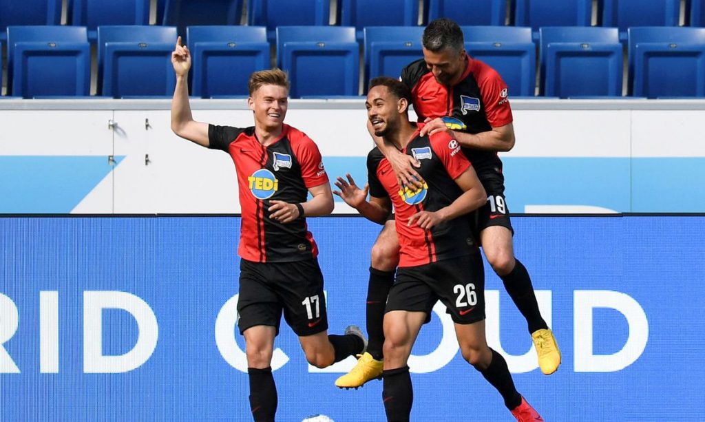Campeonato Alemão reinicia neste sábado com protocolo de segurança e gol de brasileiro