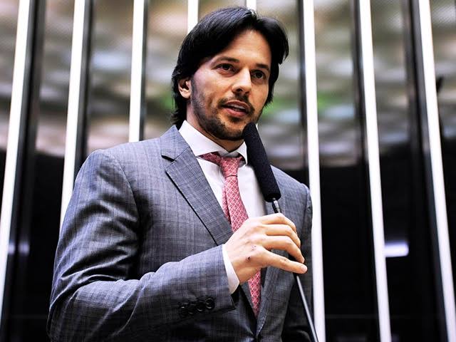 Deputado do PSD assume Ministério das Comunicações recriado por Bolsonaro
