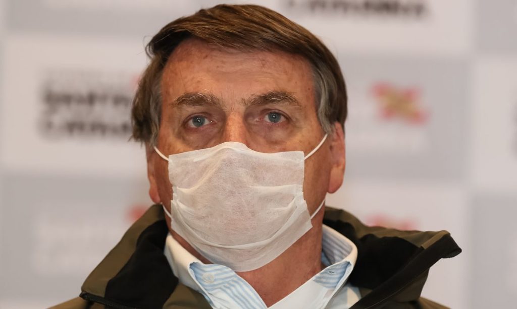 Terceira testagem em Bolsonaro confirma que ainda está infectado por covid-19