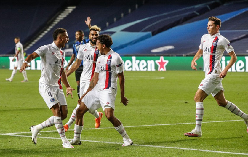 Com gol de Marquinhos em passe de Neymar, PSG se classifica na Champions League