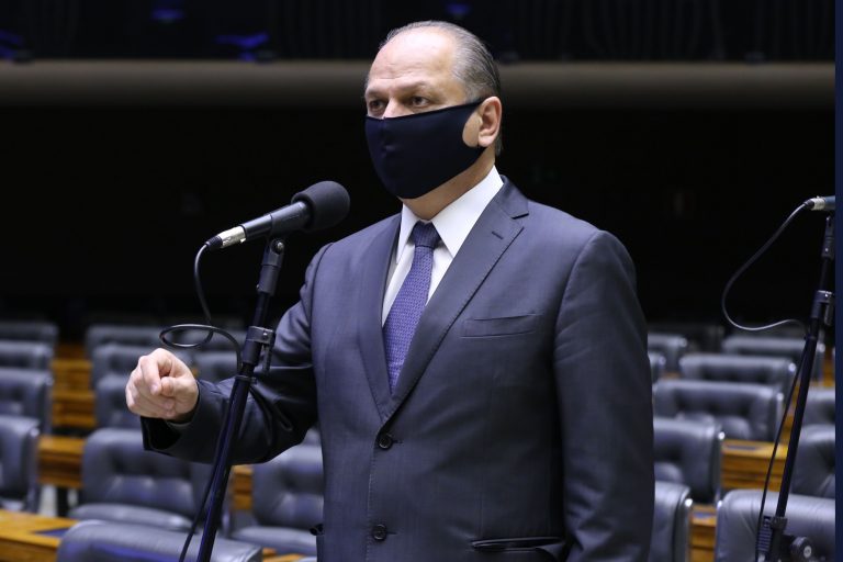 Novo líder do governo na Câmara Federal pede apoio e lealdade aos partidos aliados