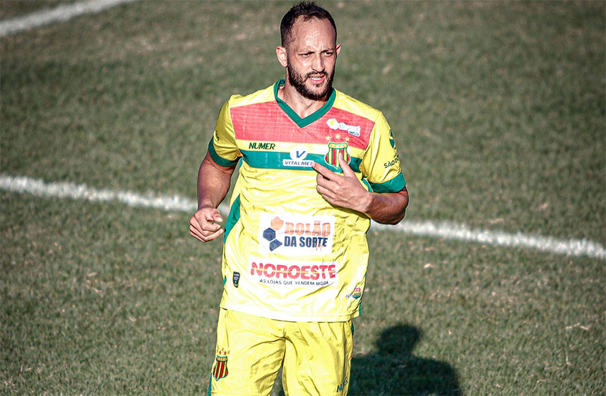 Após ponto importante diante do CRB, Diego Tavares mostra confiança em reação do Sampaio na Série B