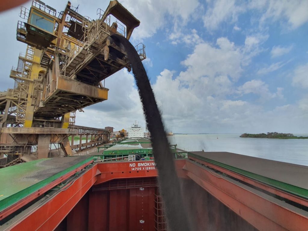VLI amplia volume de embarques de manganês pelo Terminal Portuário São Luís