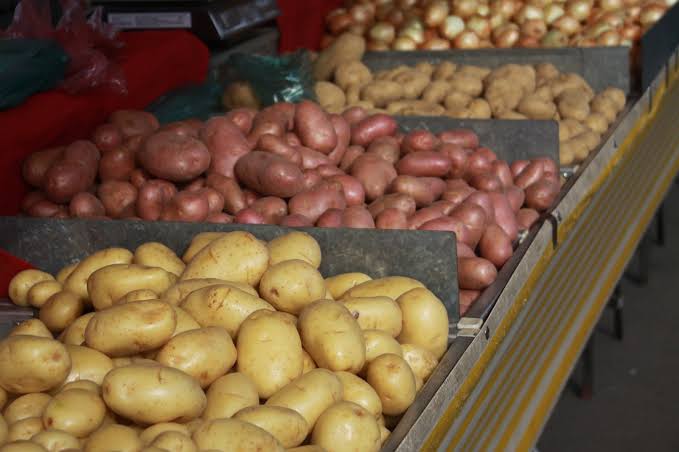 Cebola e batata ficam mais baratas nos principais mercados atacadistas