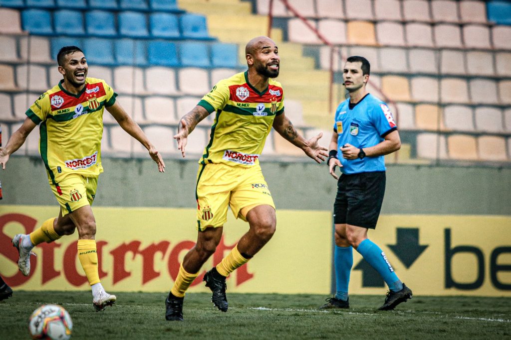 Sampaio passa à frente do Oeste e pega elevador rumo ao G4 da Série B do Campeonato Brasileiro