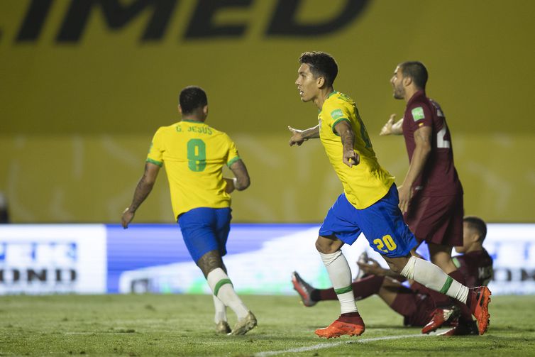 Ministro garante que Copa América ainda não tem confirmação para ser realizada no Brasil