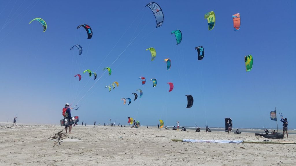 Justiça Federal determina medidas para disciplinar kitesurf em São Luís e nos Lençóis