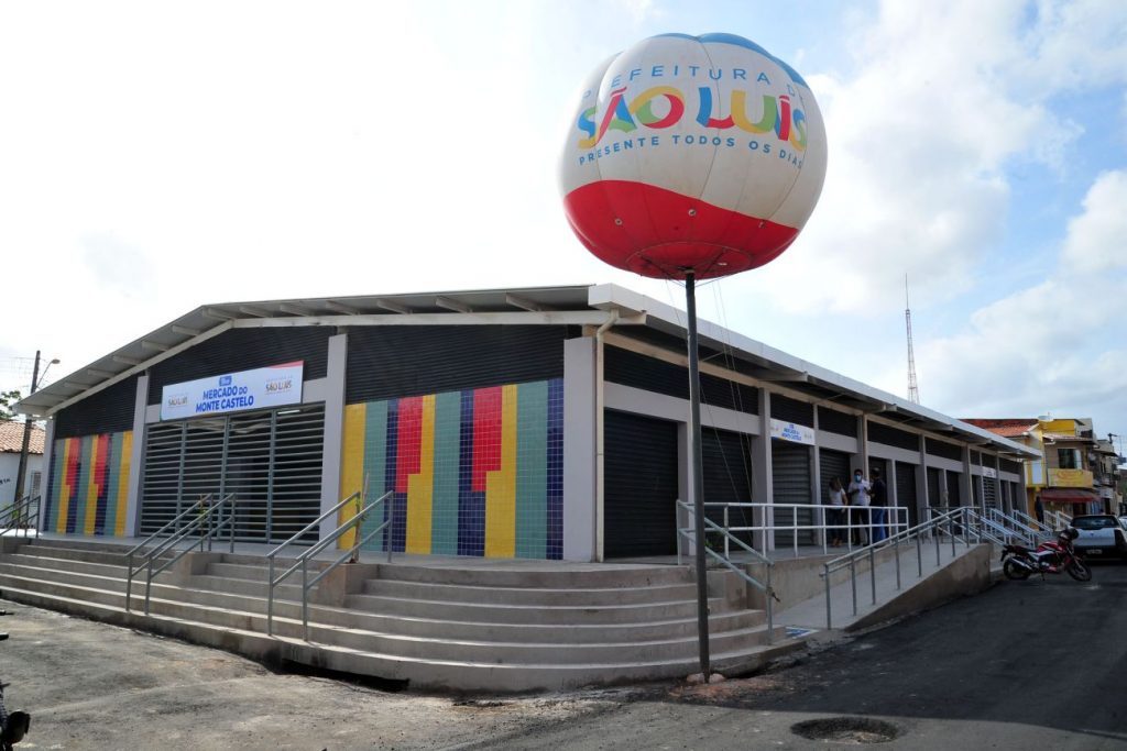 Prefeito Edivaldo Holanda Júnior entrega obras do novo Mercado do Monte Castelo