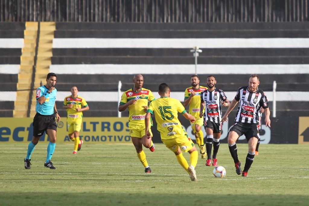 Sampaio apenas empata com Operário do Paraná e corre o risco de sair do G4 ainda neste sábado