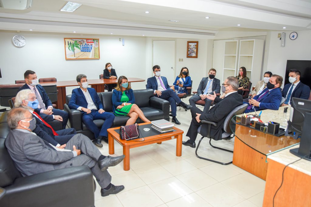 Em visita ao TRT, Braide fala de vacinação e reforma administrativa na Prefeitura