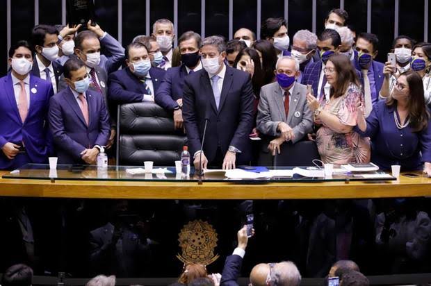 Mesa Diretora da Câmara reativa o Conselho de Ética e representa contra deputado Daniel Silveira
