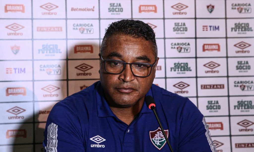 Roger Machado reconhece dificuldades do Fluminense e espera por mais reforços