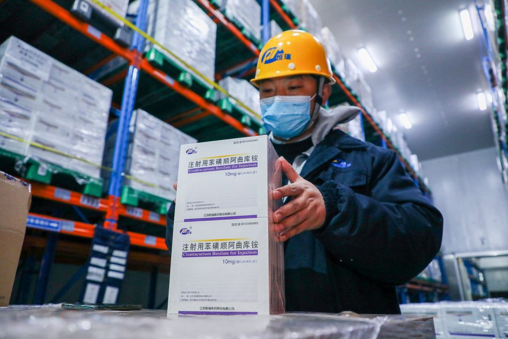 Governo auxilia estados com distribuição de kit intubação, diz ministro