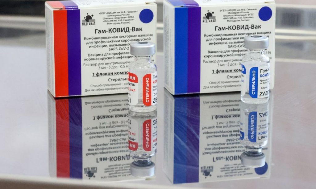 Sputnik V pode trazer riscos à saúde humana, alerta Anvisa, que não recomenda sua aplicação