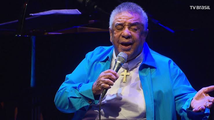 Aos 84 anos, morre neste sábado, vítima de complicações pela covid-19, Agnaldo Timóteo