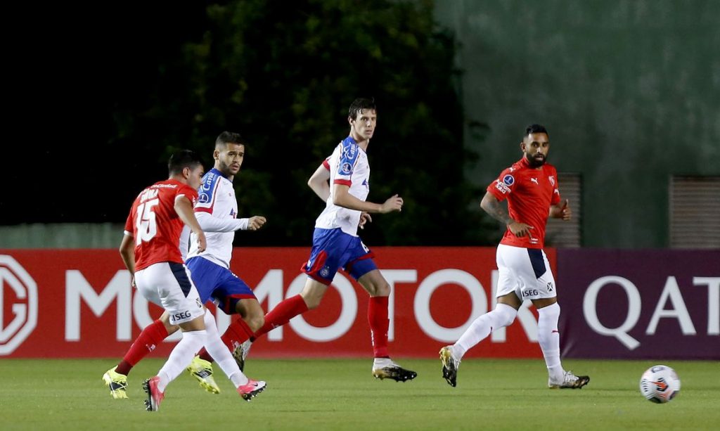 Anvisa autua Independiente da Argentina por descumprir medidas de isolamento social em jogo na Bahia