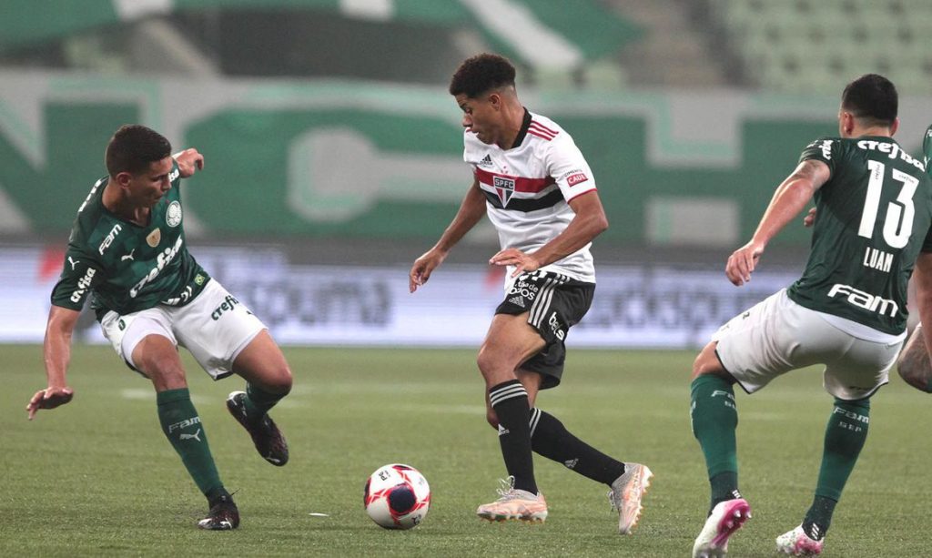 Palmeiras e São Paulo empatam nesta quinta-feira no primeiro jogo pela final do Campeonato Paulista