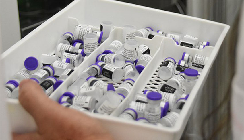 Pfizer entrega mais 629 mil doses da vacina contra a covid-19