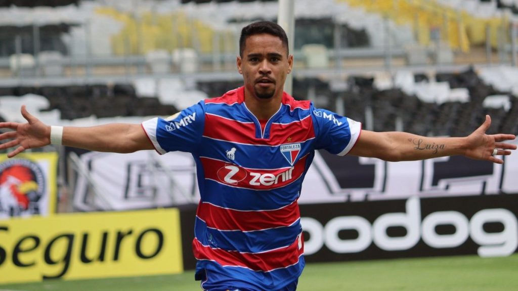 Fortaleza assume liderança da Serie A do Brasileirão após goleada sobre o Internacional