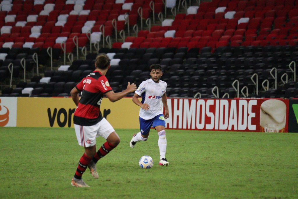 Bruno Henrique marca duas vezes e garante vitória do Flamengo sobre o Fortaleza