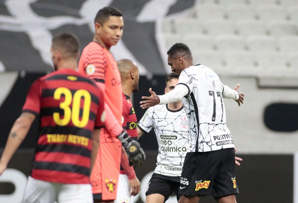 Corinthians vence Sport do Recife por 2 a 1 nesta quinta-feira e afasta crise do Parque São Jorge