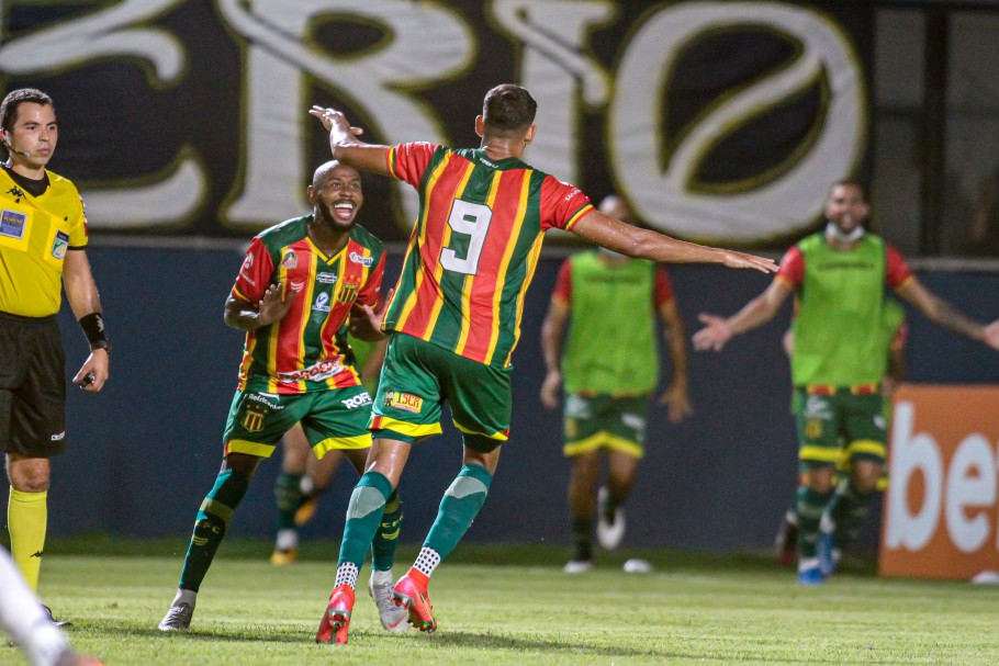 Em Belém, Sampaio derrota Clube do Remo e sobe para o terceiro lugar na classificação da Série B